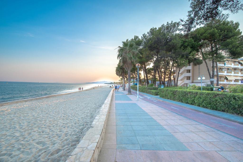 كامبريلس Ona Internacional Apartments الغرفة الصورة